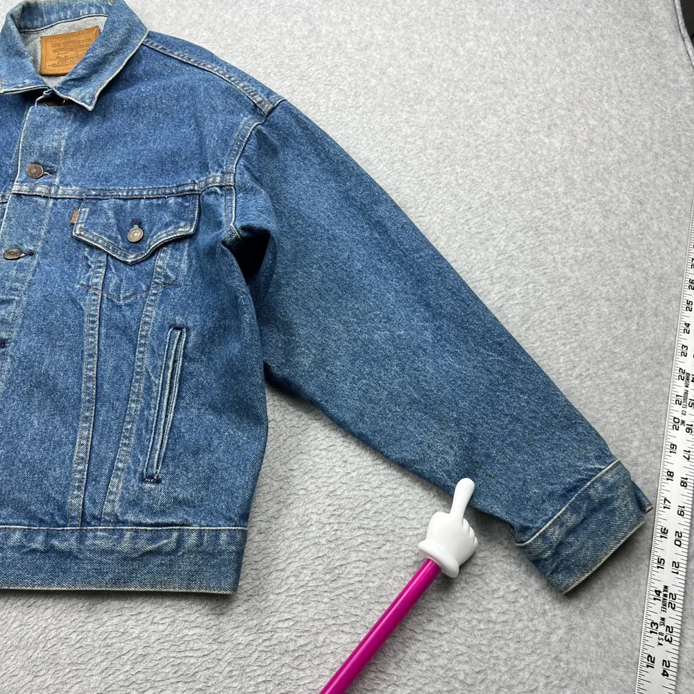 Levis used differ
